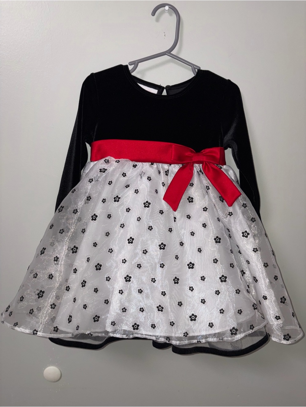 Bonnie Baby Black Velvet Bodice White Tulle Red Belt Holiday Christmas Dress 24M